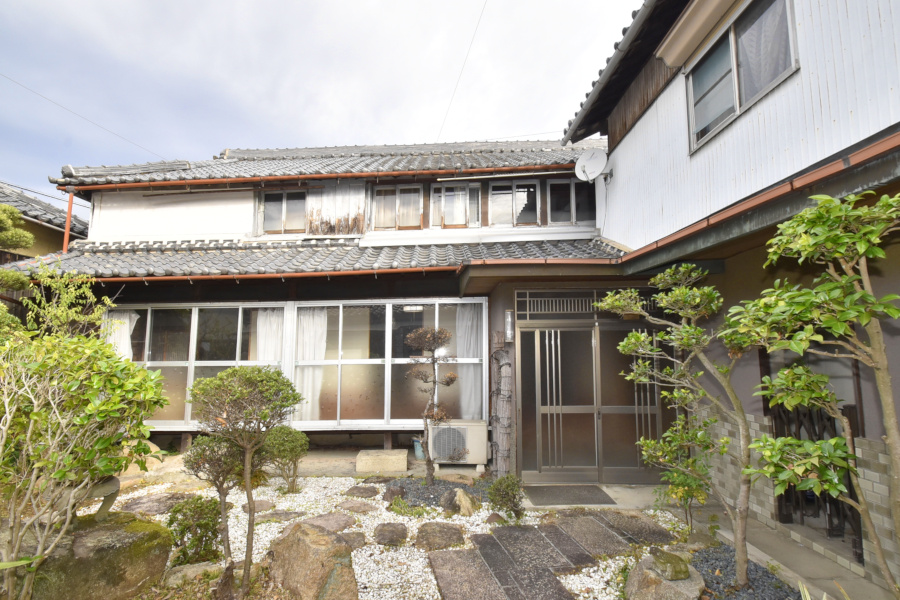 「部屋数,収納箇所もたくさん！たつの市の日本家屋物件」のメイン画像