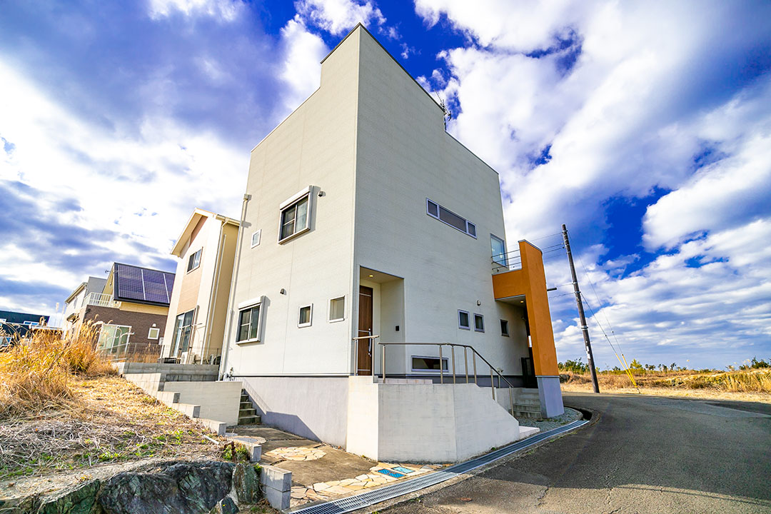 「屋上からパノラマオーシャンビュー！白浜町堅田の築浅デザイン住宅」のメイン画像