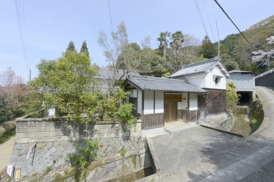 「桜井市 自然豊かな集落の補修不要の広々日本家屋で暮らしませんか☆」のメイン画像
