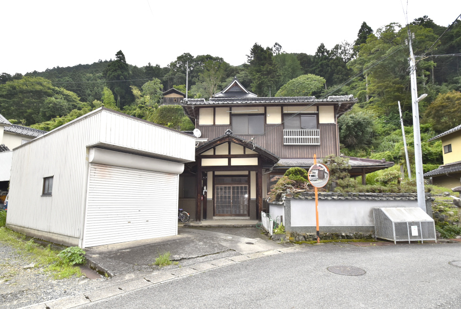 「なつかしい趣があるお家！宍粟市一宮町の日本家屋物件」のメイン画像