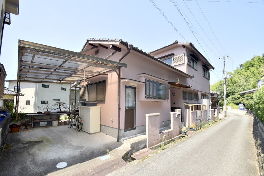 「駅まで約450mの便利な立地！たつの市神岡町の6DK一般住宅」のメイン画像