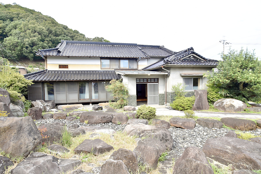 「たつの市300坪のゆったり敷地に建つ広々日本家屋でスローライフ！神岡町」のメイン画像