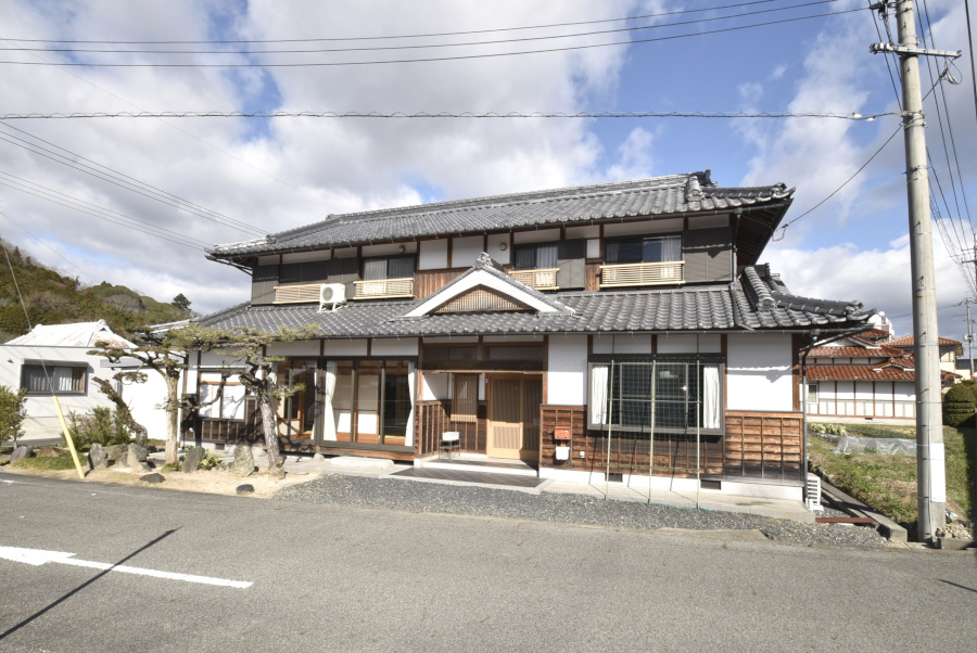 「平成17年築のゆとりある間取の日本家屋物件♪赤磐市」のメイン画像