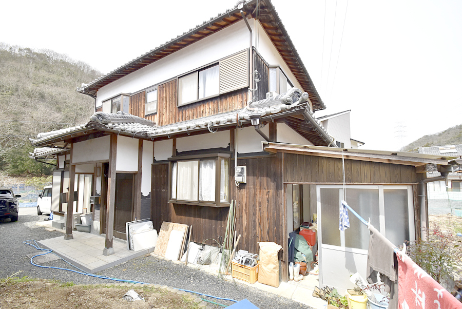 「補修不要の日本家屋で田舎暮らしをしませんか！上郡町平成15年築の物件」のメイン画像
