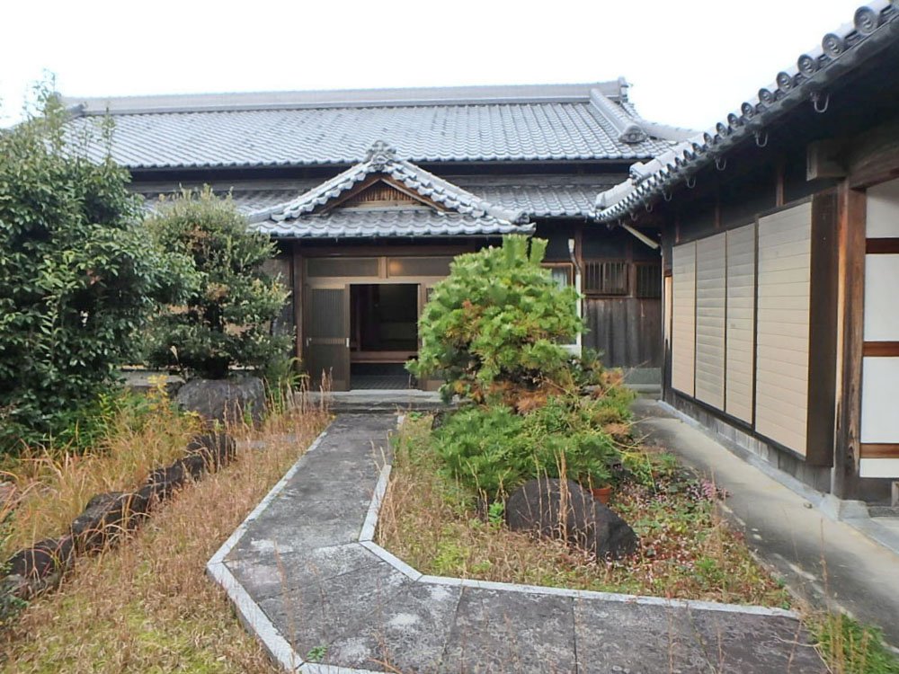 「部屋のある長屋門、茶室や蔵のある離れ付き日本家屋!岩出市中島の日本家屋」のメイン画像