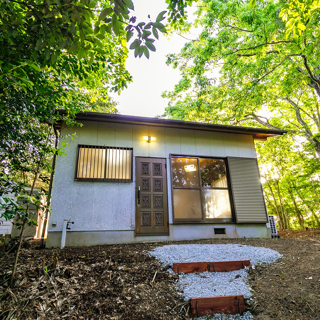 「森の中にひっそりと佇む隠れ家！加東市永福の別荘地1-256の物件」のメイン画像