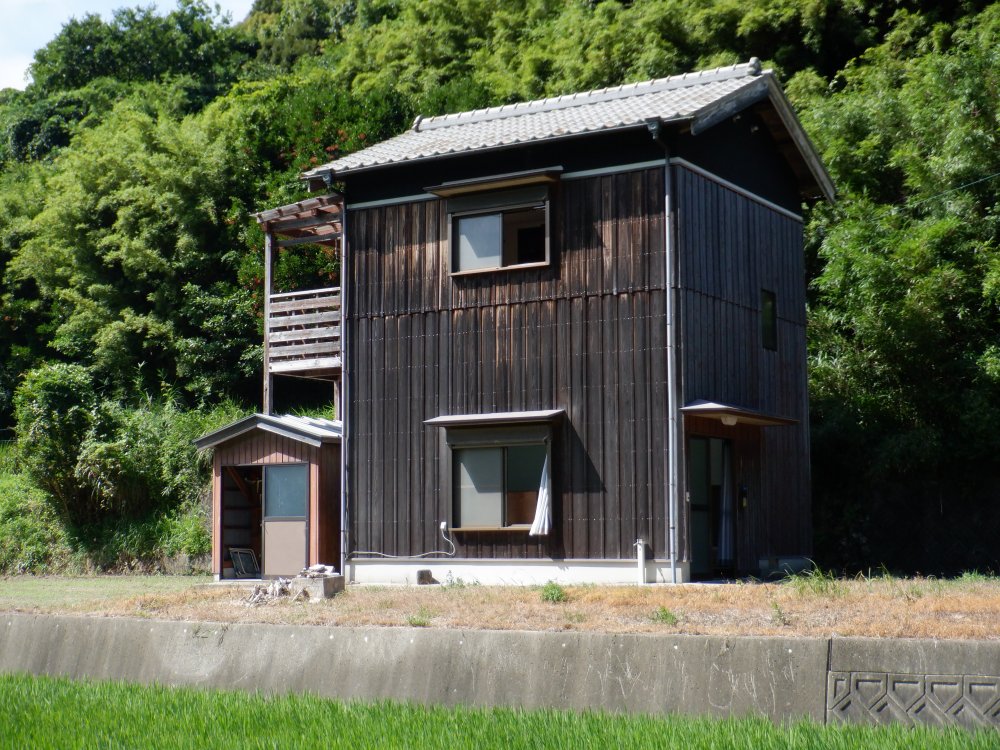 「広い敷地、菜園楽しめます！日高町比井の倉庫付き物件」のメイン画像