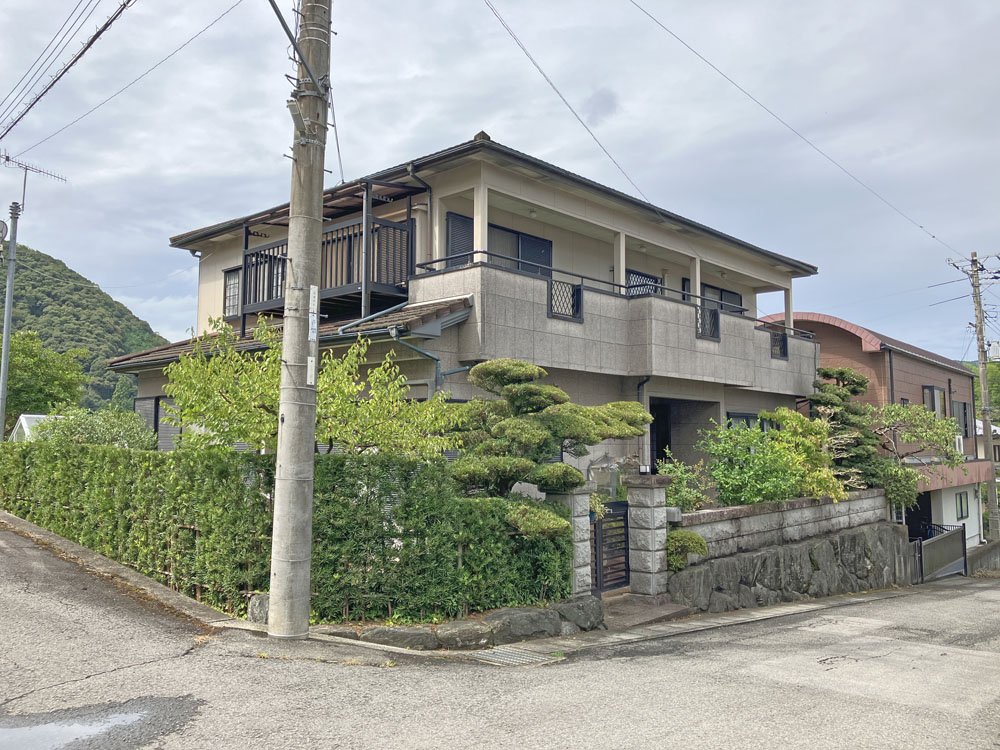 「自然に囲まれた二世帯住宅！紀美野町野中の物件」のメイン画像