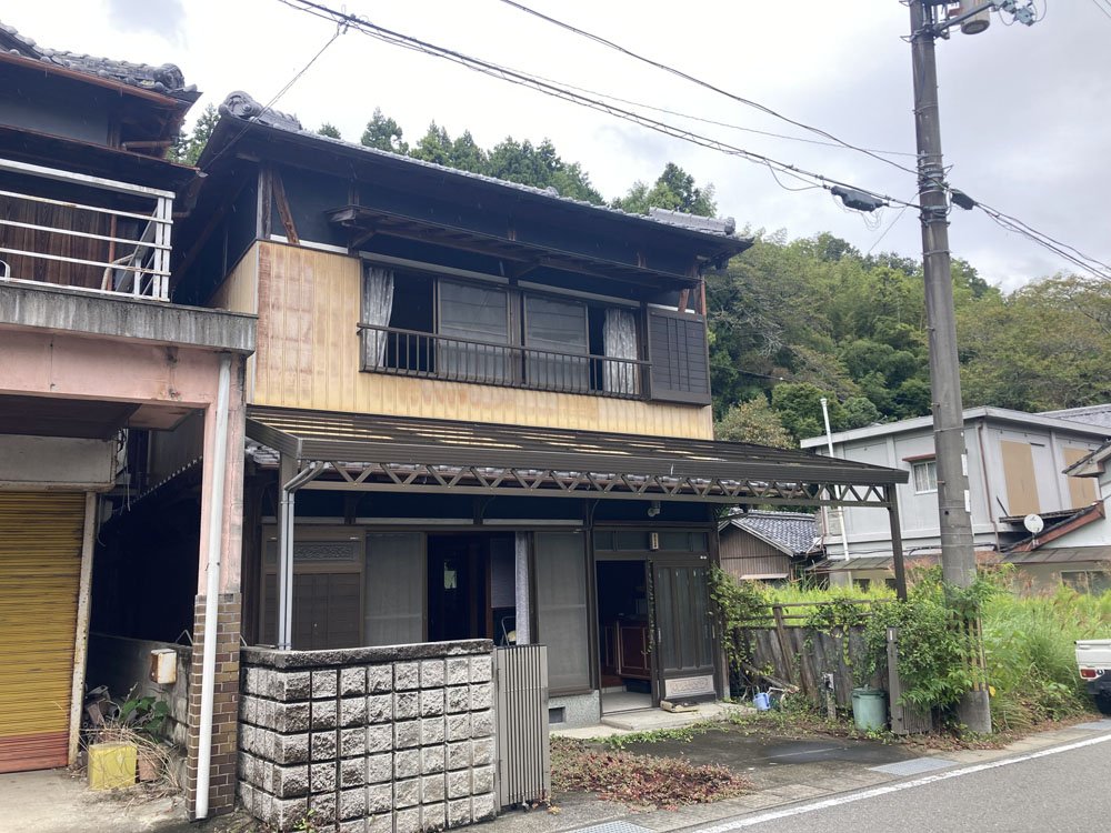 「貴志川の清流近く！紀美野町吉野の和風レトロな木造2階建物件」のメイン画像