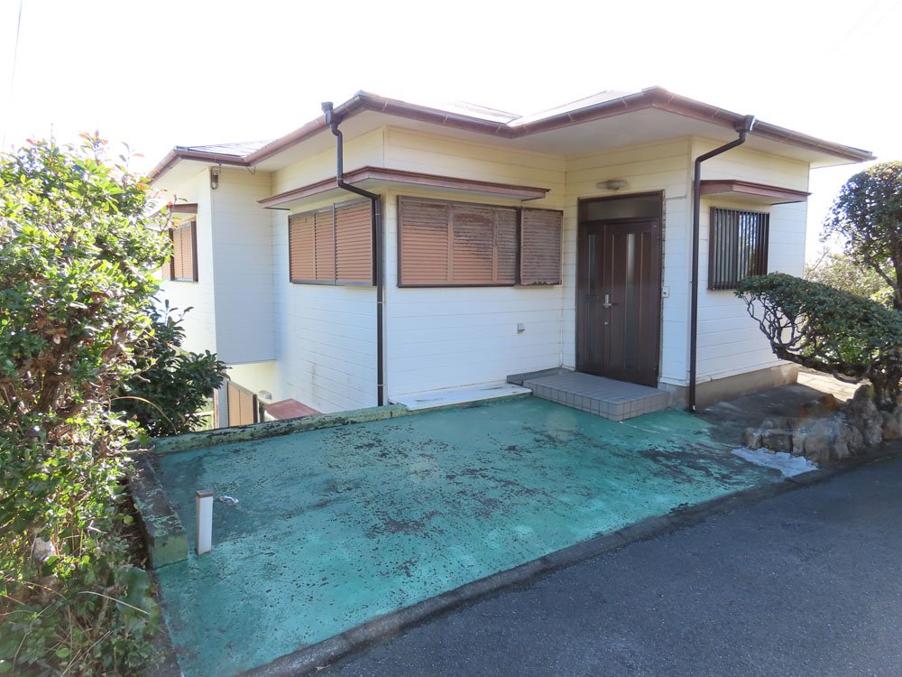 「高台から海一望！黒潮台別荘地の一戸建物件」のメイン画像