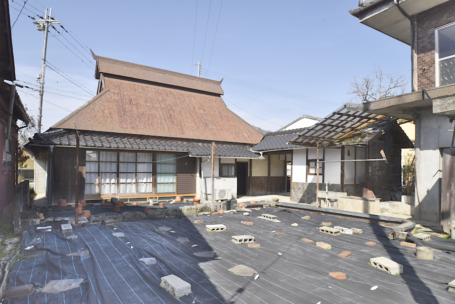 「菜園スペースで園芸を満喫！たつの市新宮町の古民家物件」のメイン画像