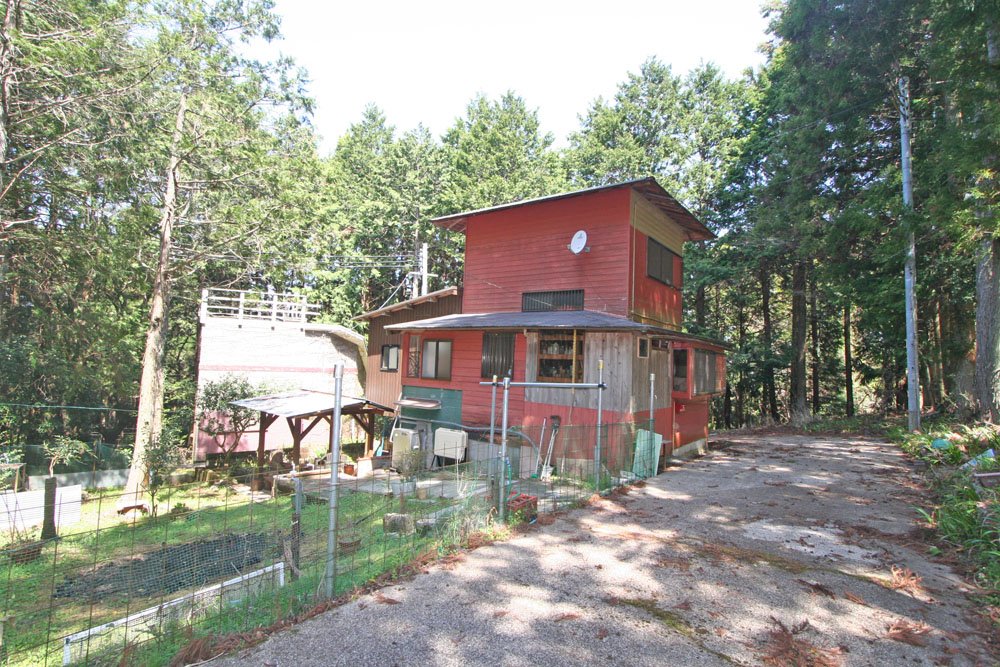 「囲炉裏を囲んで自然満喫！紀美野町毛原下の別荘物件」のメイン画像