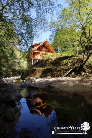 「プライベートリバーで自然満喫！宇陀郡御杖村桃俣の中古ログハウス物件」のメイン画像