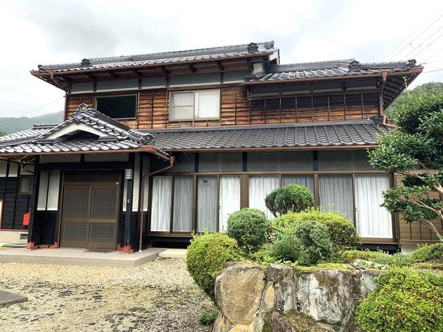 「苔庭と川のせせらぎが魅力！丹波市青垣町小稗の日本家屋物件」のメイン画像