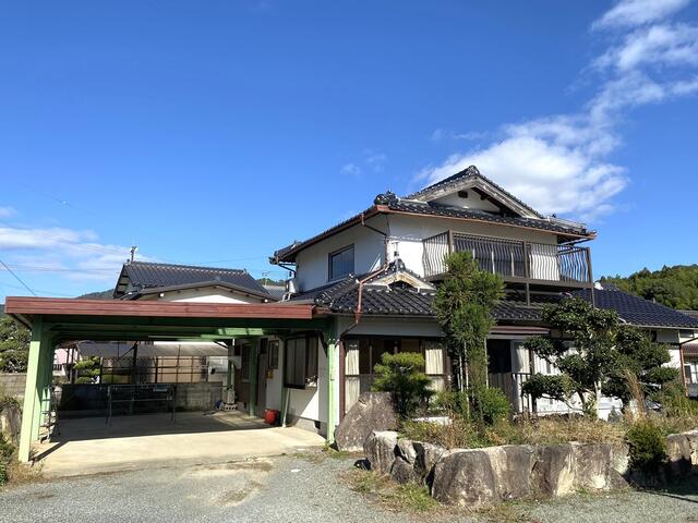 「二世帯生活も可能な広々一軒家！丹波市市島町中竹田の物件」のメイン画像