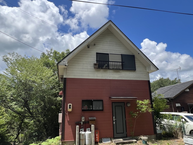 「木々に囲まれ週末のリセットや趣味の拠点に！伊勢市上野町の物件」のメイン画像