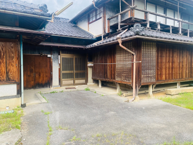 「昭和の香りが残る広々な９K物件！」のメイン画像