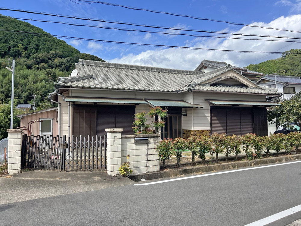 「用途多彩な離れ付き平屋！上富田町市ノ瀬の物件」のメイン画像