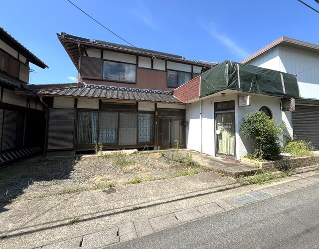 「小学校すぐ近く！丹波市氷上町絹山の2階建物件」のメイン画像