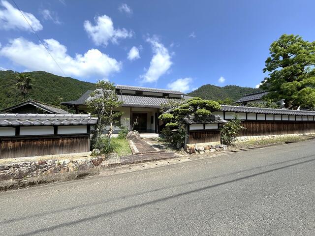 「畑付きの広い敷地！丹波市氷上町北油良の日本家屋物件」のメイン画像