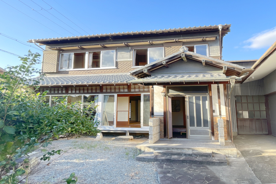 「広い納屋付きでゆったり暮らせる！たつの市誉田町の日本家屋物件」のメイン画像