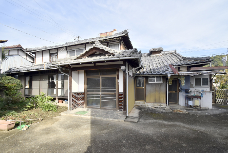 「リノベーションで自分好みに！たつの市揖西町の日本家屋物件」のメイン画像