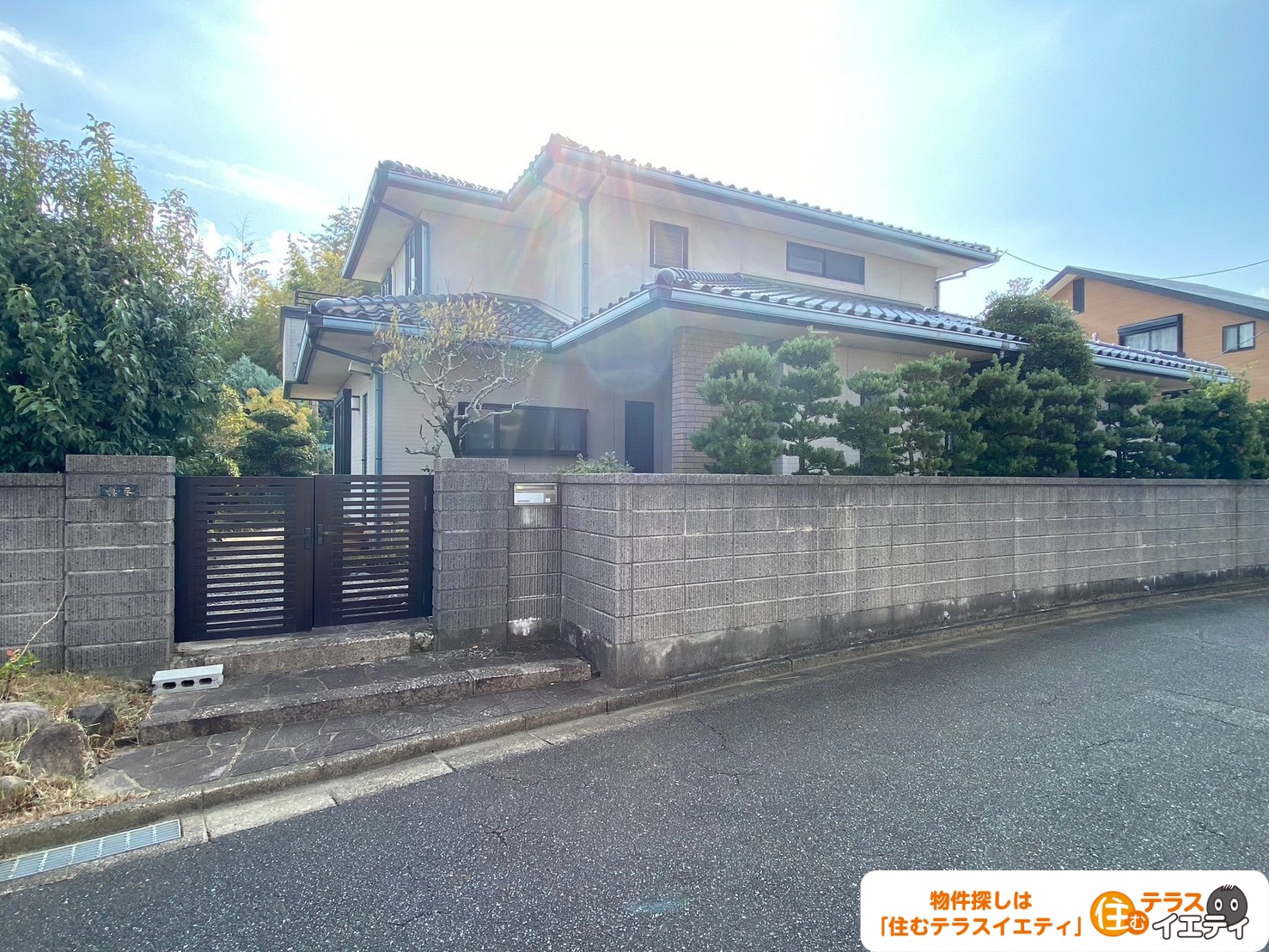 「海を望むバルコニー付き！宇部市大字西岐波4224-13のメーカー中古住宅物件」のメイン画像