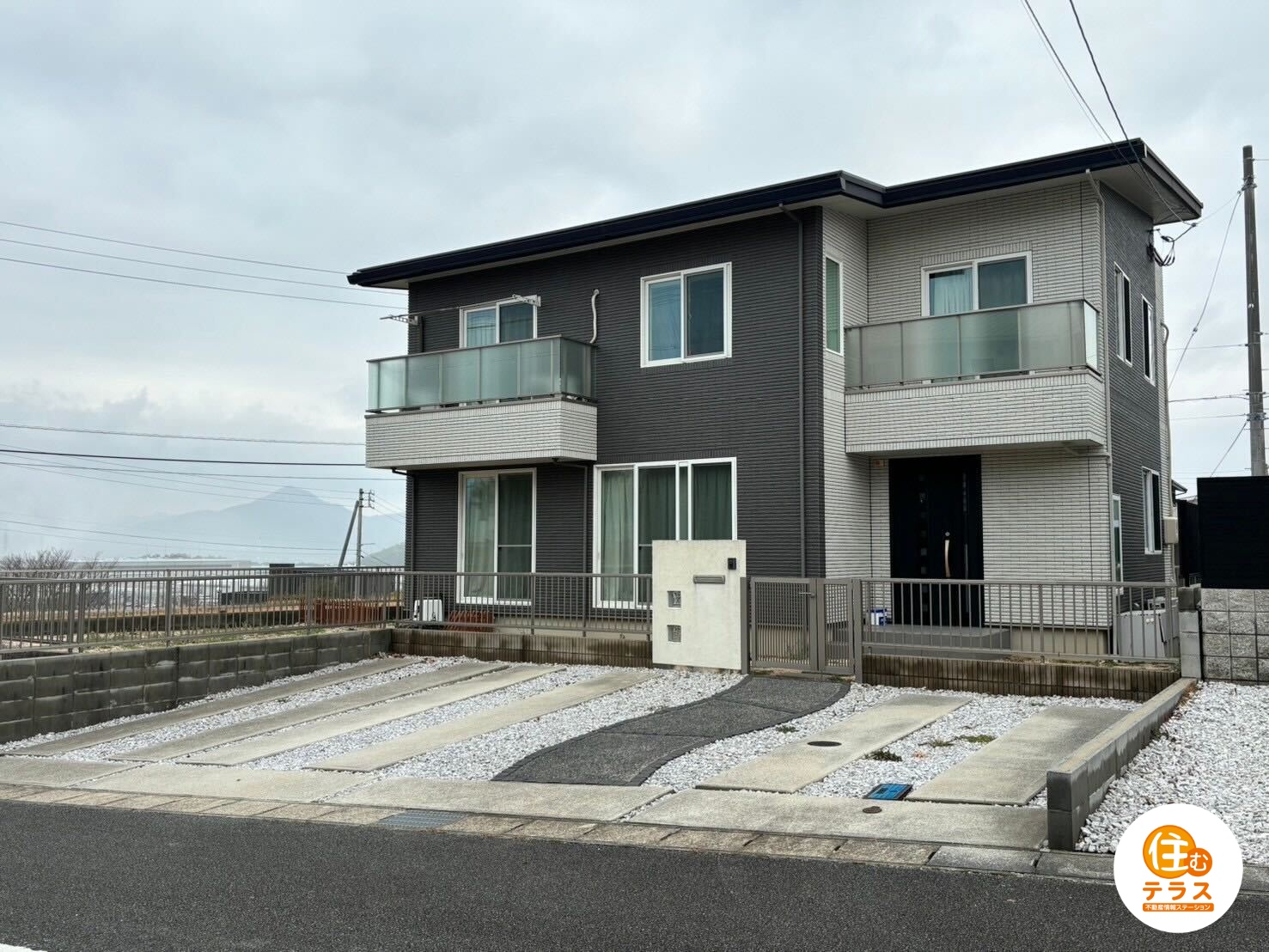 「大容量太陽光発電システム搭載！防府市西浦の中古住宅物件」のメイン画像