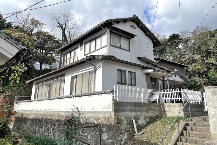 「国宝松江城近くの庭付き縁側！松江市奥谷町の中古住宅物件」のメイン画像