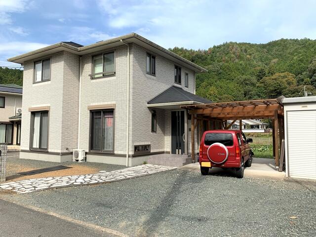 「家庭菜園スペース付き！丹波市山南町下滝の2階建物件」のメイン画像