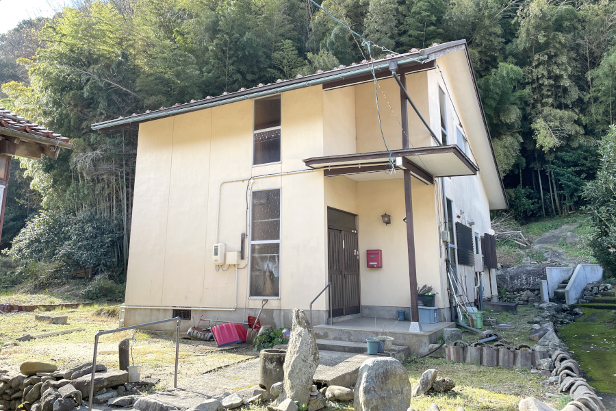 「自然に囲まれた広々庭付き！松江市島根町の中古住宅物件」のメイン画像