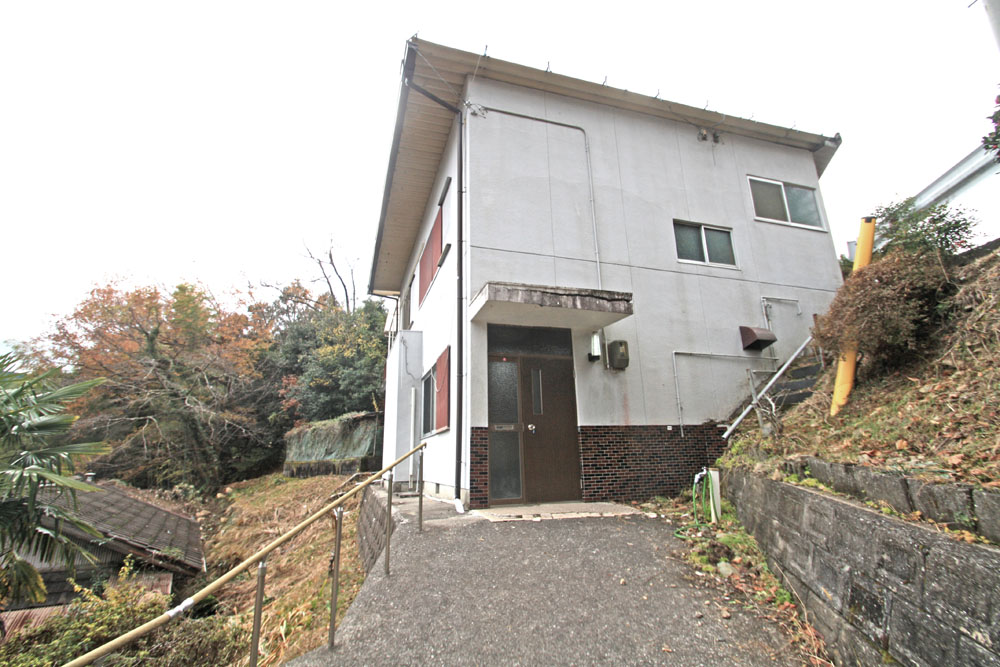 「標高390mの絶景！有田川町楠本の元店舗物件」のメイン画像