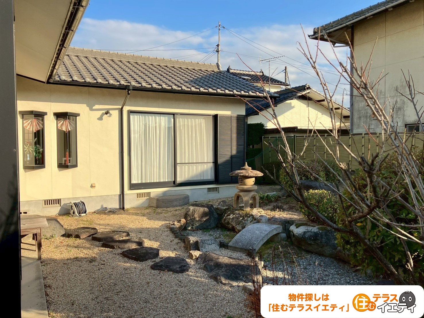 「広々エントランスと充実収納！宇部市大字妻崎開作967番13の中古住宅物件」のメイン画像