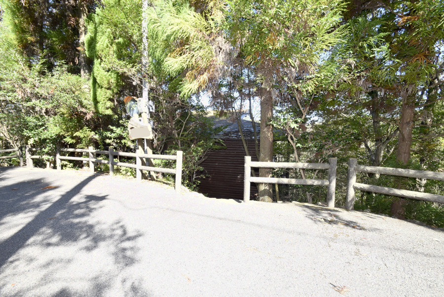 緑に囲まれた安心の別荘地！上郡町播磨自然高原の2LDK別荘物件の画像2