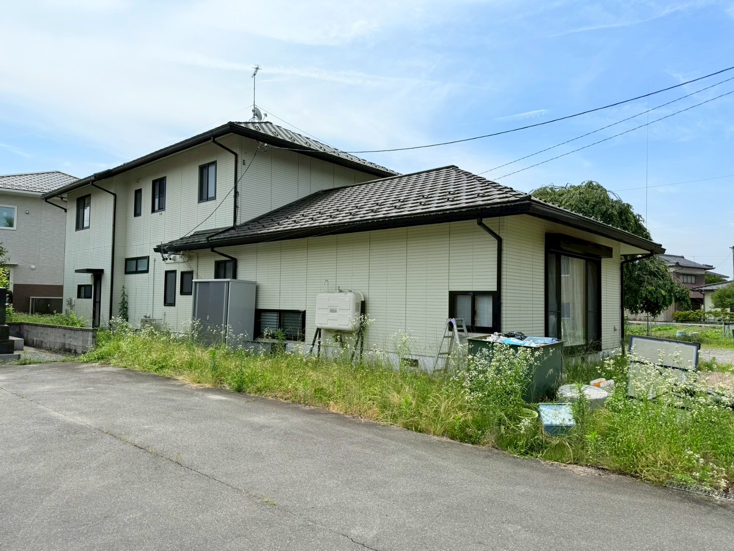 駐車場スペース広々！大家族や二世帯住宅にぴったりの間取り！の画像2