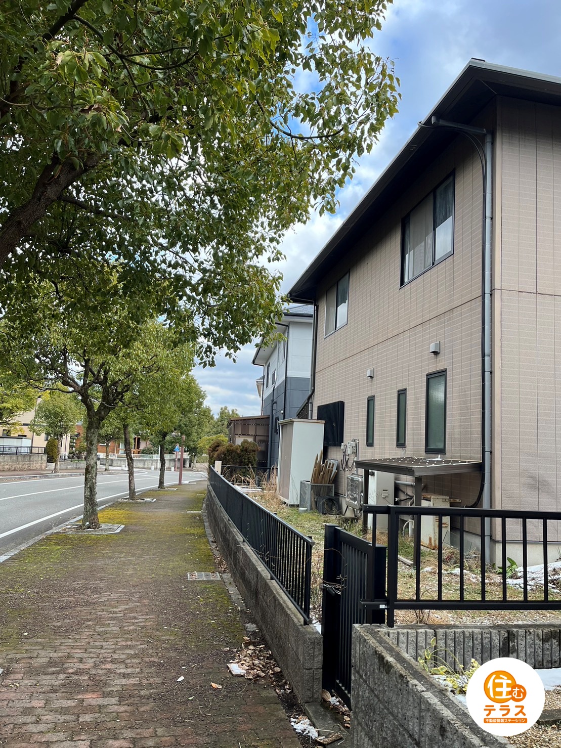 閑静な住宅街！美祢市大嶺町東分来福台の中古住宅物件の画像2