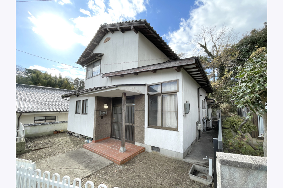 国宝松江城近くの庭付き縁側！松江市奥谷町の中古住宅物件の画像2