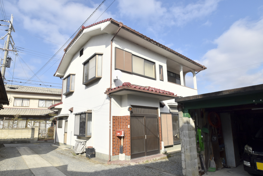 駅まで徒歩圏内！姫路市香寺町の7LDK物件の画像2