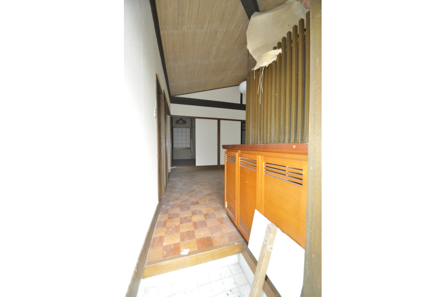 木々に囲まれたプライベート空間！加東市の平屋物件の画像2