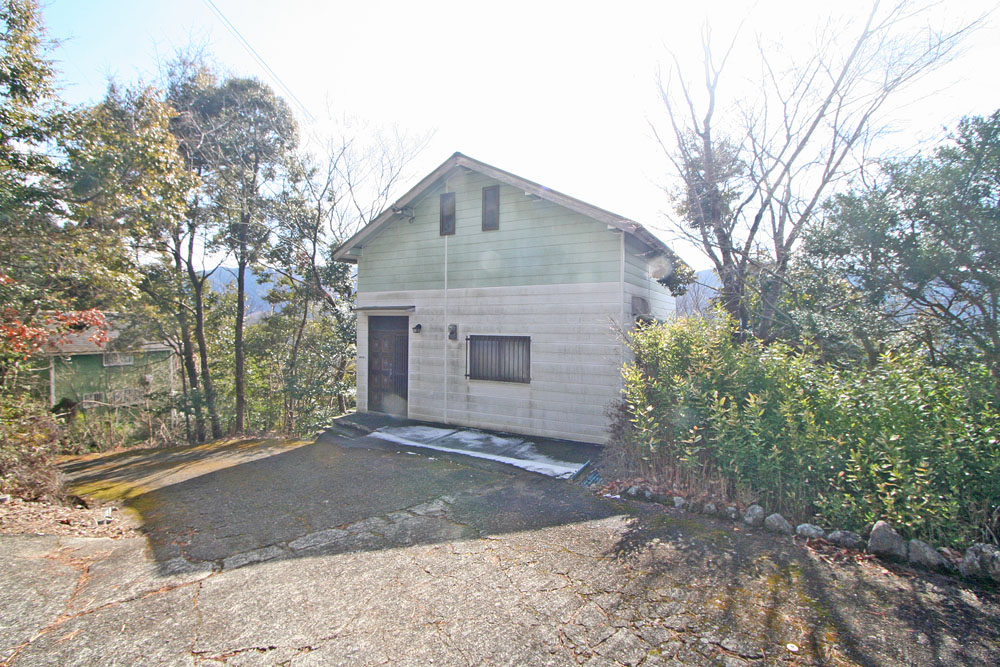 山川の景色を堪能できる！有田川町粟生の別荘物件の画像2