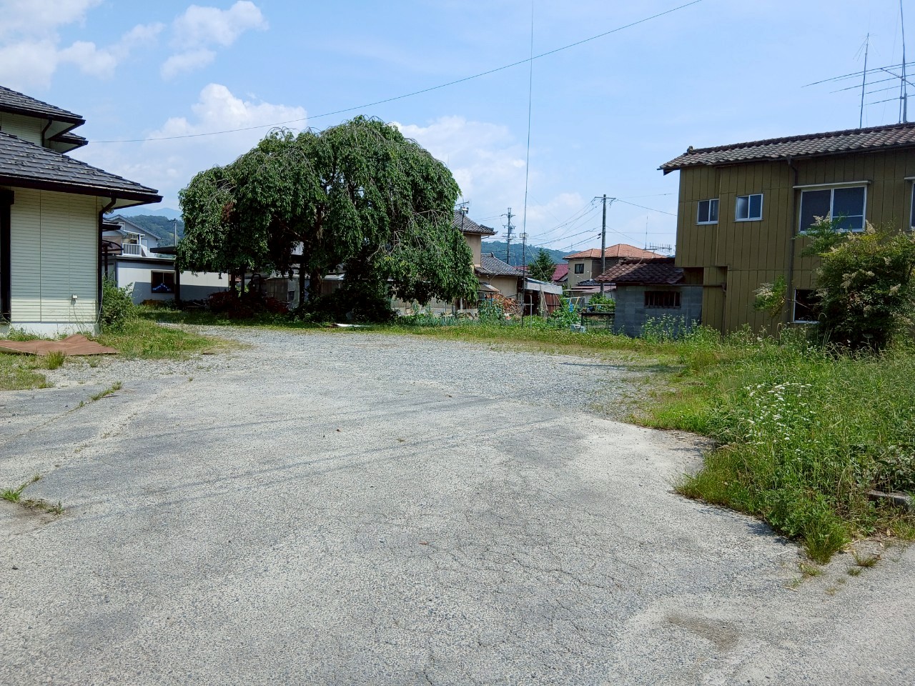 駐車場スペース広々！大家族や二世帯住宅にぴったりの間取り！の画像3