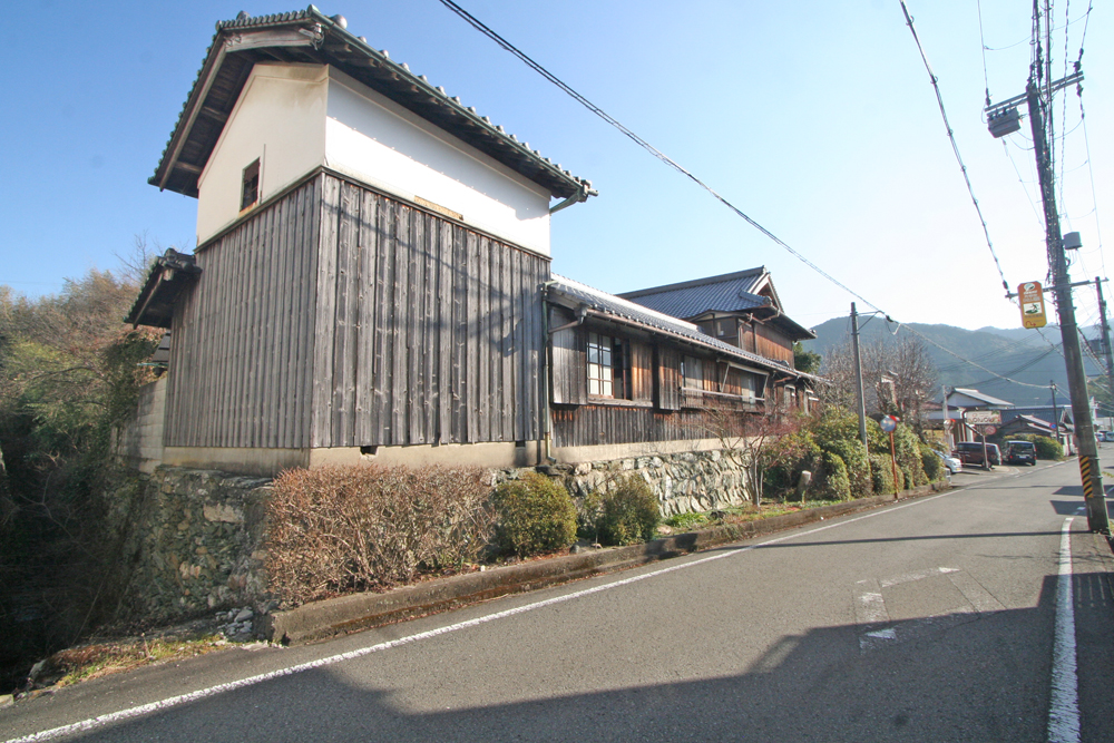蔵付き大型古民家！紀美野町下佐々の物件の画像2