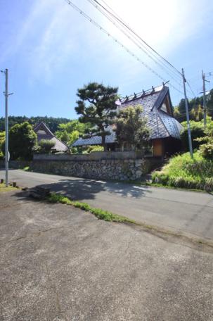 入母屋合掌造りの風情ある屋根！京丹波町篠原の古民家物件の画像4