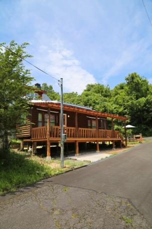 BBQとミニプールで贅沢アウトドア！高島市新旭町熊野本の中古別荘物件の画像4