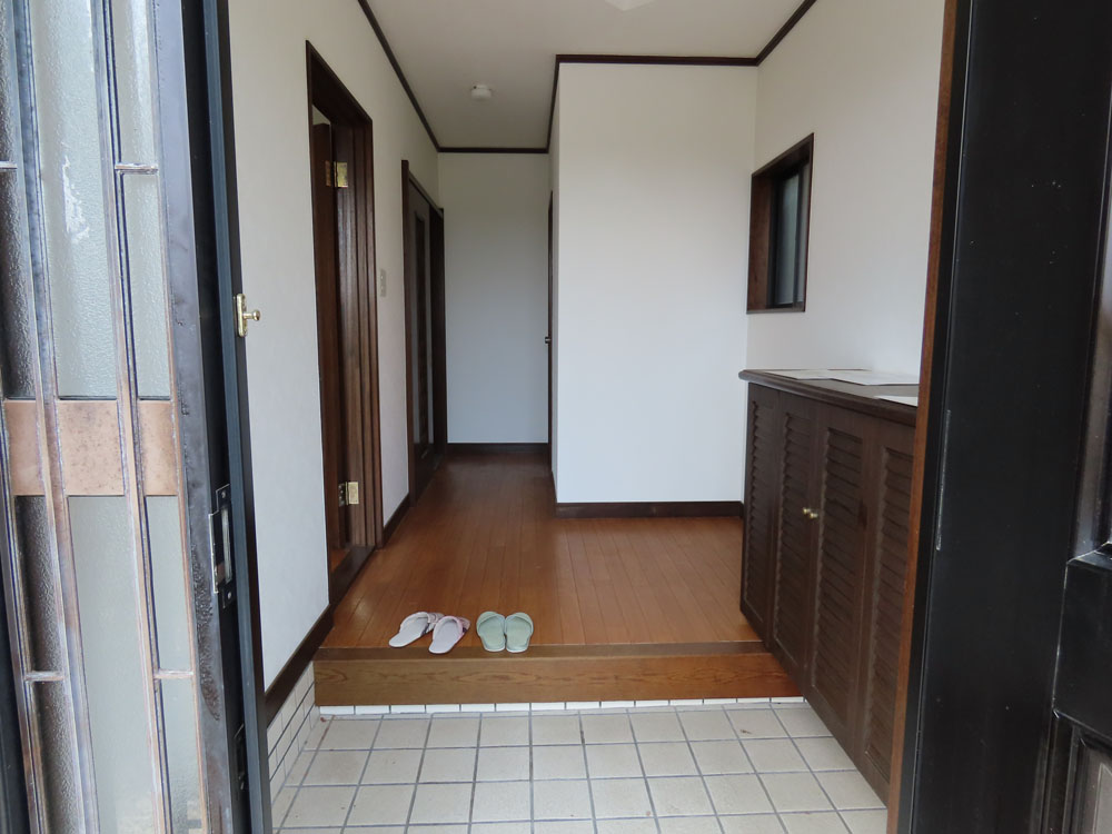 ガーデニングが楽しめる広い庭付き！白浜町堅田青葉台の中古２階建て物件の画像3