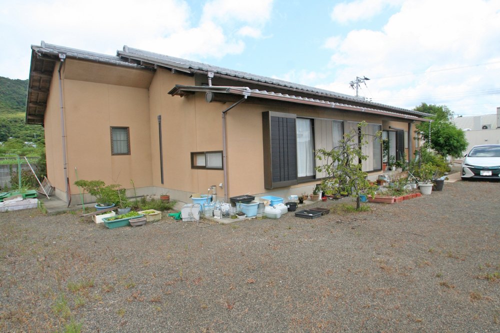 釣り場近くで自然満喫！日高町小中の平屋物件の画像3