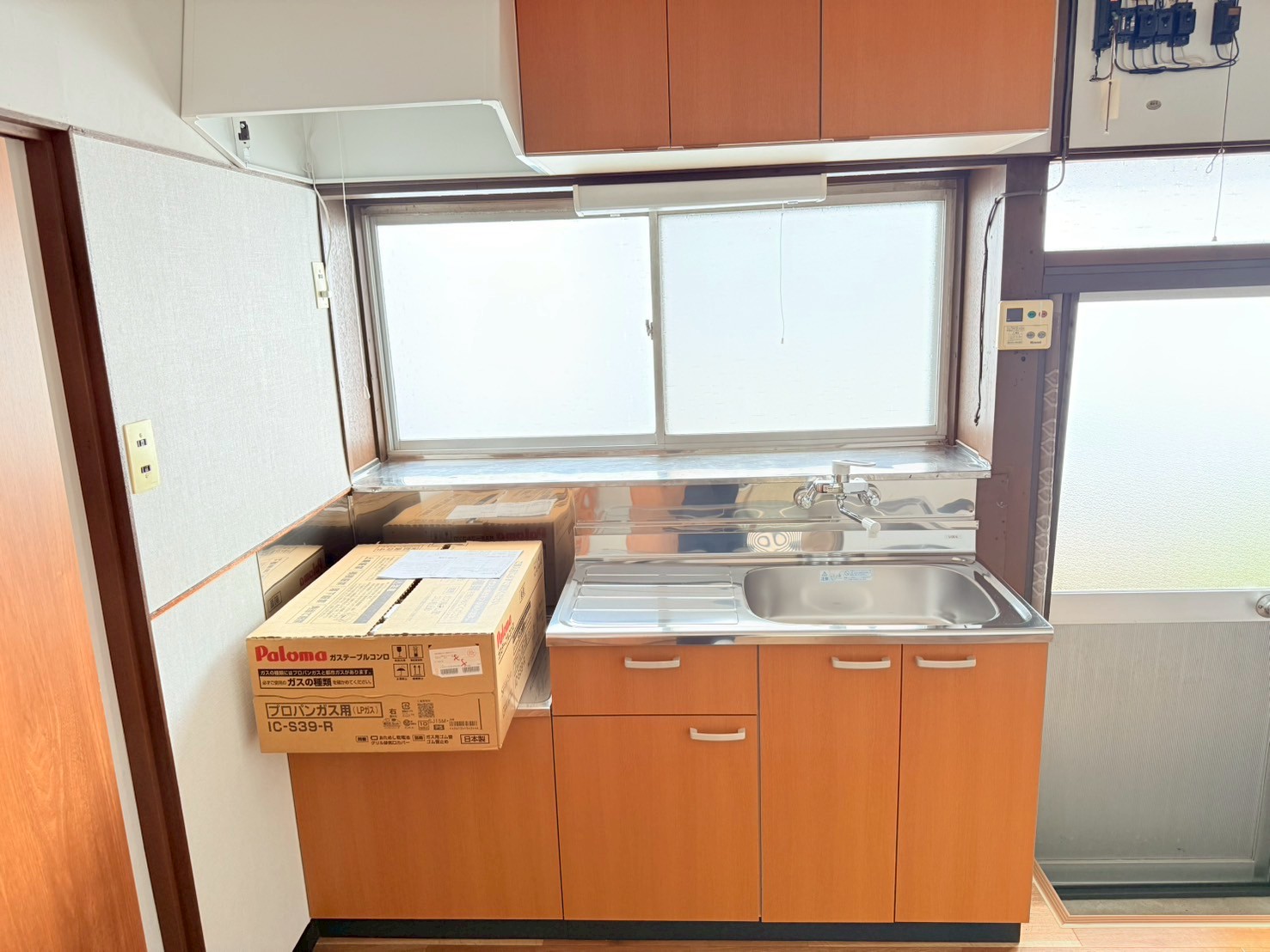 日当たり良好、静かな住宅街に位置する、平屋戸建住宅の画像4
