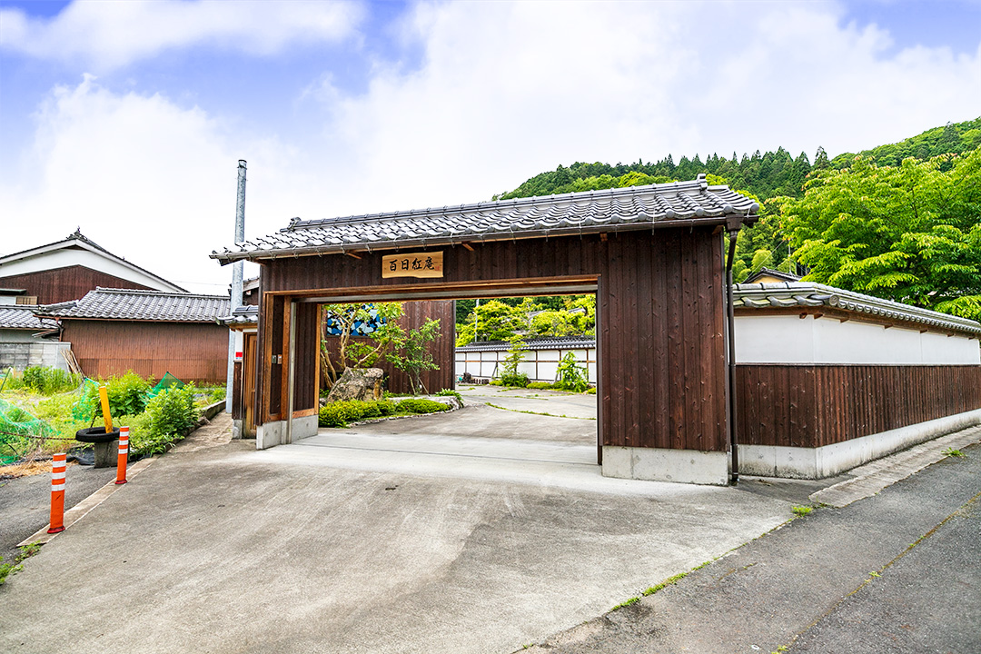 兵庫県朝来市新井　315坪の敷地に美しい和風庭園を擁する日本邸宅のサムネイル画像4
