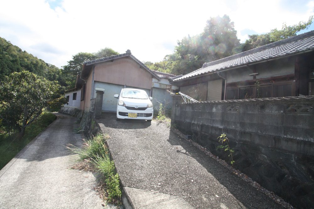 長閑な田園風景田付き！海南市原野の物件の画像4