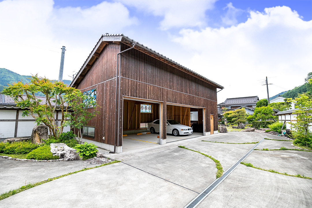 兵庫県朝来市新井　315坪の敷地に美しい和風庭園を擁する日本邸宅のサムネイル画像5